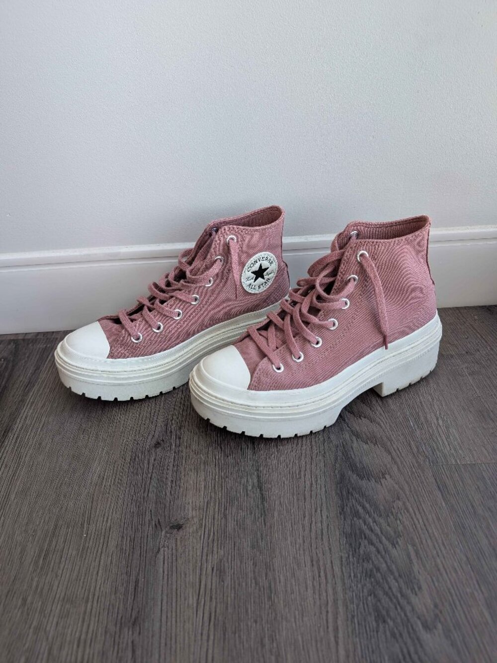 Converse Chuck Taylor All Star Lugged Heel Sneaker in Light Saddle/Egret